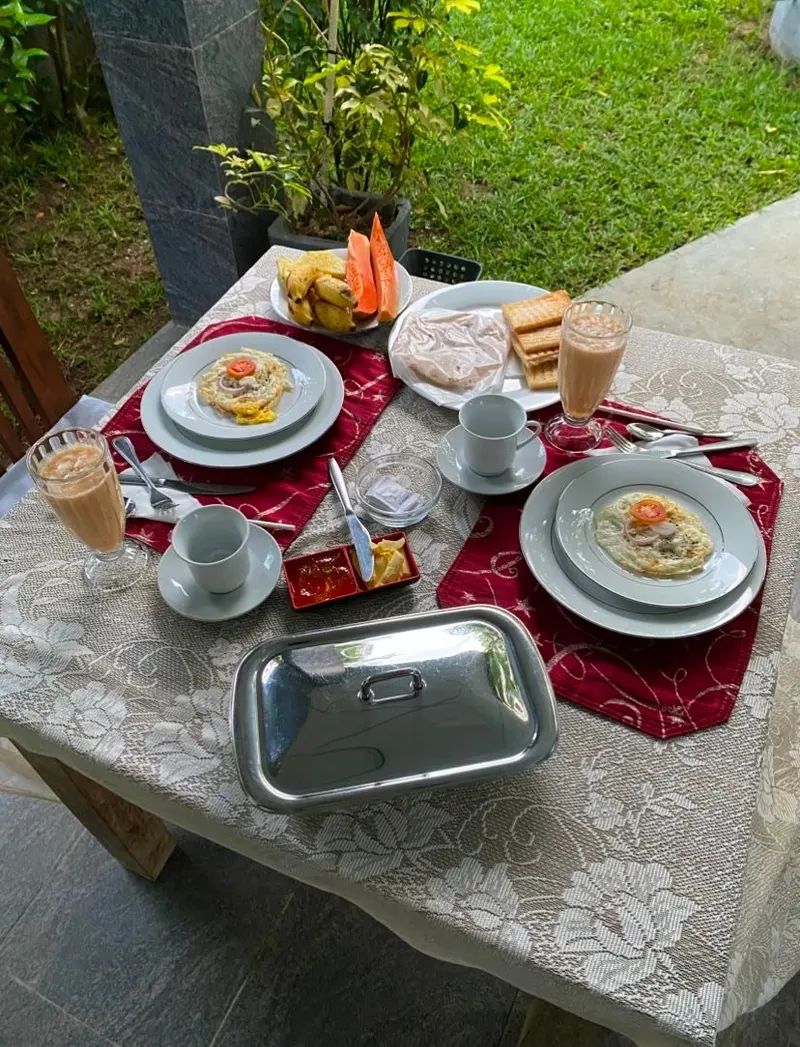 Typical Sri Lankan breakfast spread